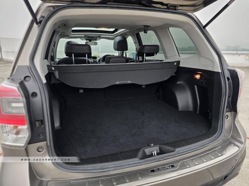 Subaru Forester 2.0i-L Sunroof photo 5