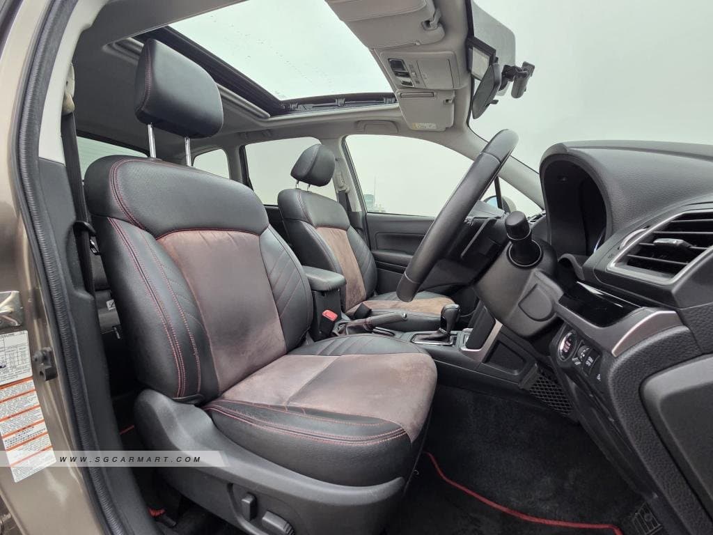 Subaru Forester 2.0i-L Sunroof photo 7